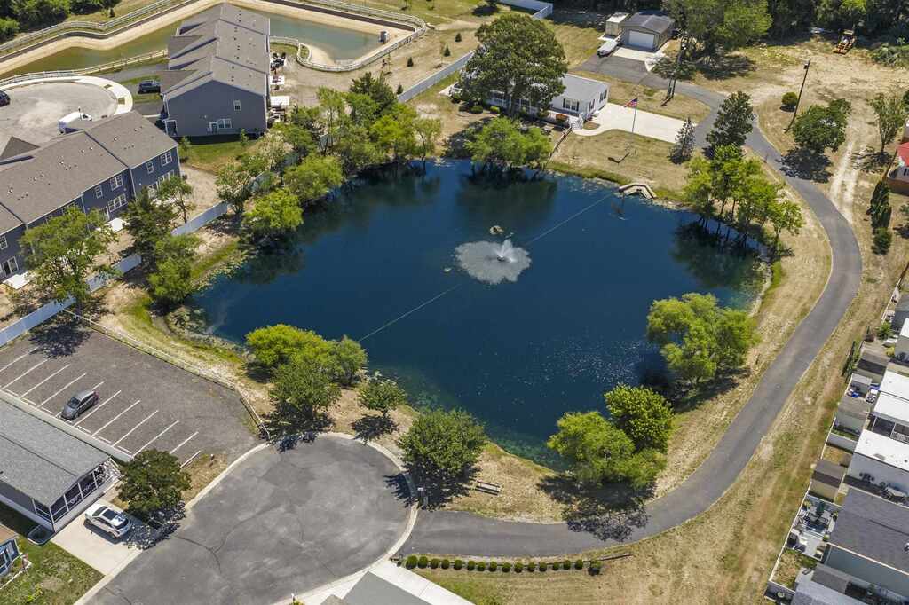 Aerial view of the Grande Woods lake